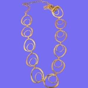VGUC Elegant Gold-Tone Necklace
